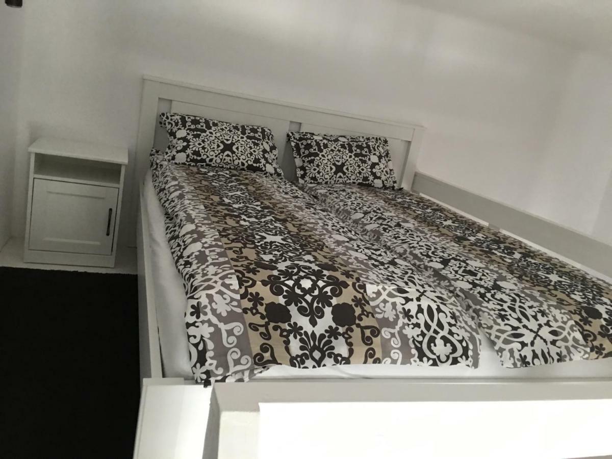 Kálmán Apartman Budapeste Exterior foto