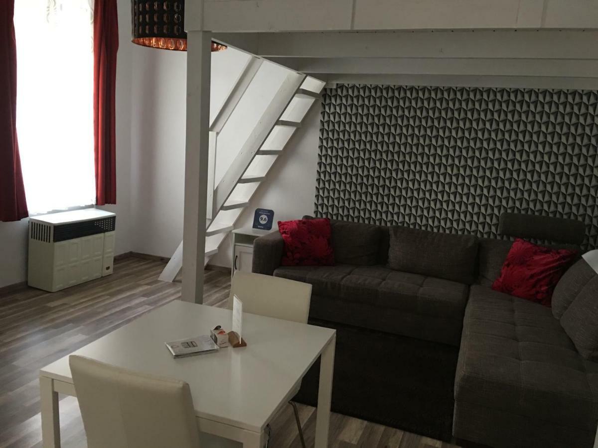 Kálmán Apartman Budapeste Exterior foto